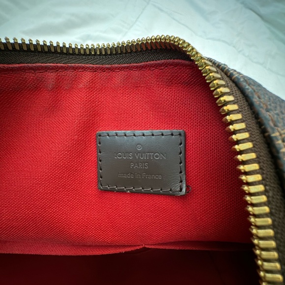 Authentic Louis Vuitton Duomo Hobo Used comes with box and dust bag - Picture 8 of 14